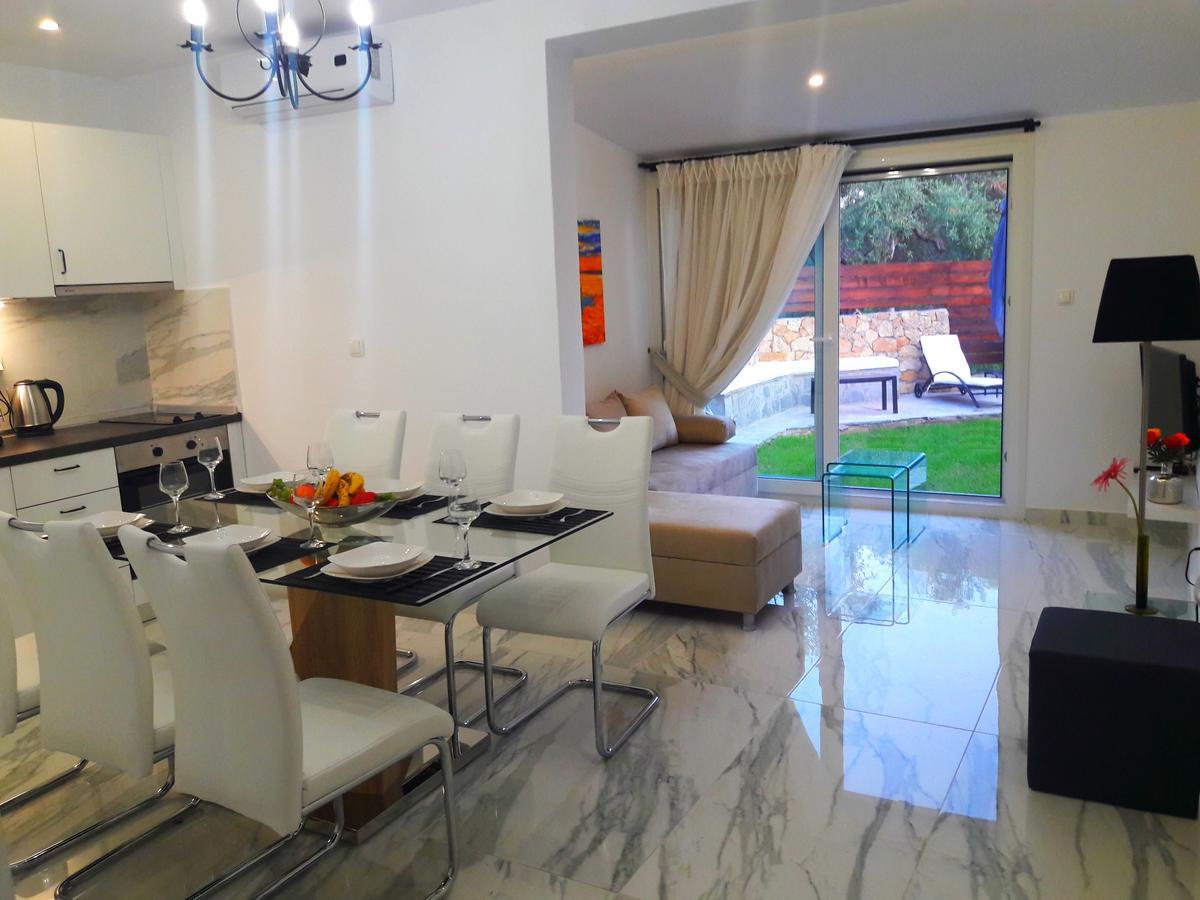 Salonikiou Beach Apartments & Villas Áyios Nikólaos Ngoại thất bức ảnh