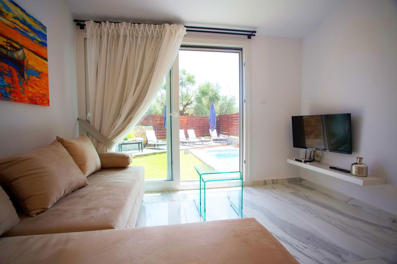 Salonikiou Beach Apartments & Villas Áyios Nikólaos Ngoại thất bức ảnh