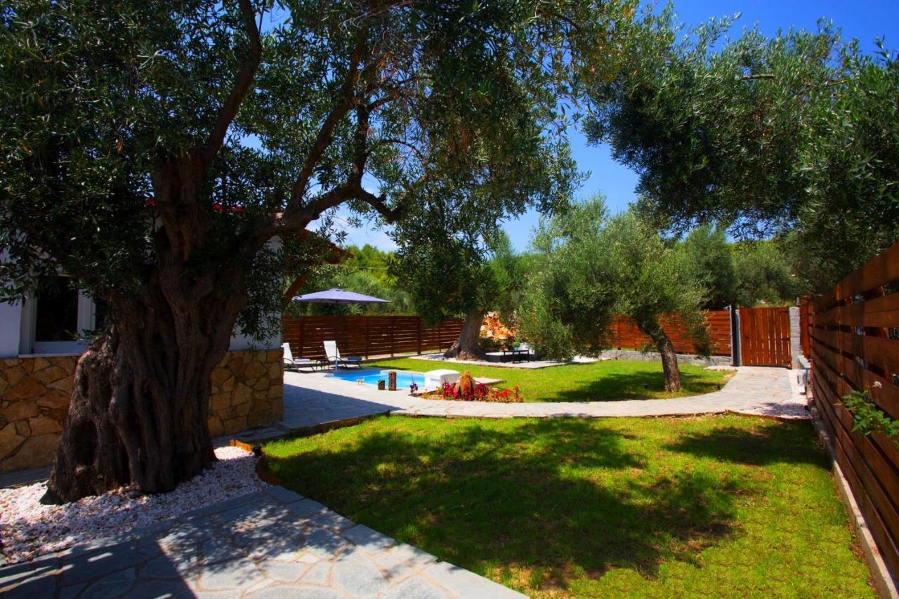 Salonikiou Beach Apartments & Villas Áyios Nikólaos Ngoại thất bức ảnh